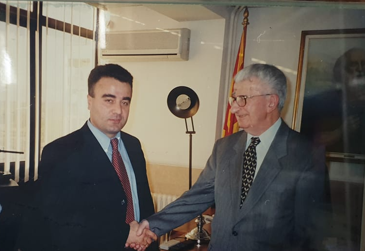 Бачев: Престанете со лагите - Кој ја укина „Автомобил“ и ја запре истрагата за Глигоров?